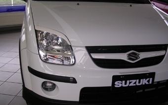 Suzuki Ignis I szemöldök