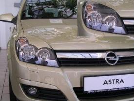 Opel Astra H szemöldök